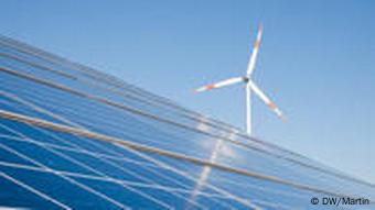 Solar-und Windkraftanlage im Energielandschaftspark Morbach. Foto