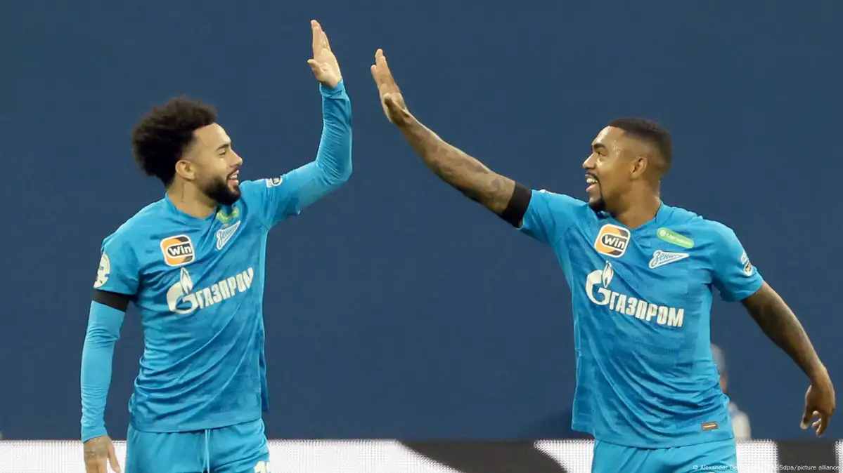 Brasileiros brilham, Zenit conquista título russo com antecedência