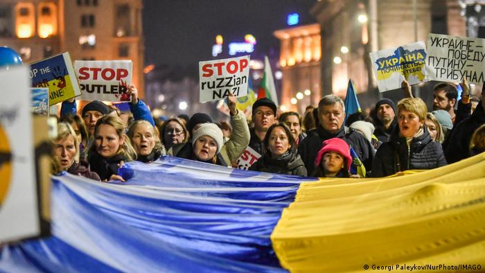 Internationale Proteste zum Jahrestag des Ukraine Kriegs
