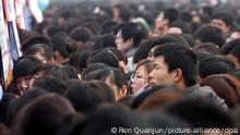 躺平还是“润”？中国年轻人面对严酷就业现实