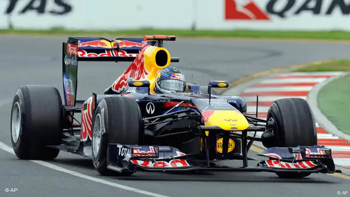 Sebastian Vettel im Red Bull (Foto: AP)