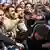Auseinandersetzungen zwischen Gegnern und Unterstützern von Präsident Assad in Damaskus (Foto: AP)