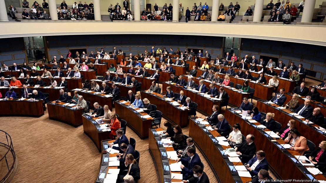 Finlandiya Parlamentosu NATO'ya katılıma onay verdi