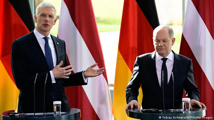 Deutschland Berlin | Bundeskanzler Olaf Scholz und Lettlands Premierminister Krisjanis Karins
