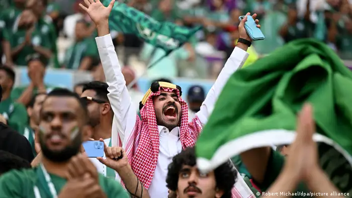 جماهير السعودية في مدرجات قطر خلال مباريات فريقها بكأس العالم
