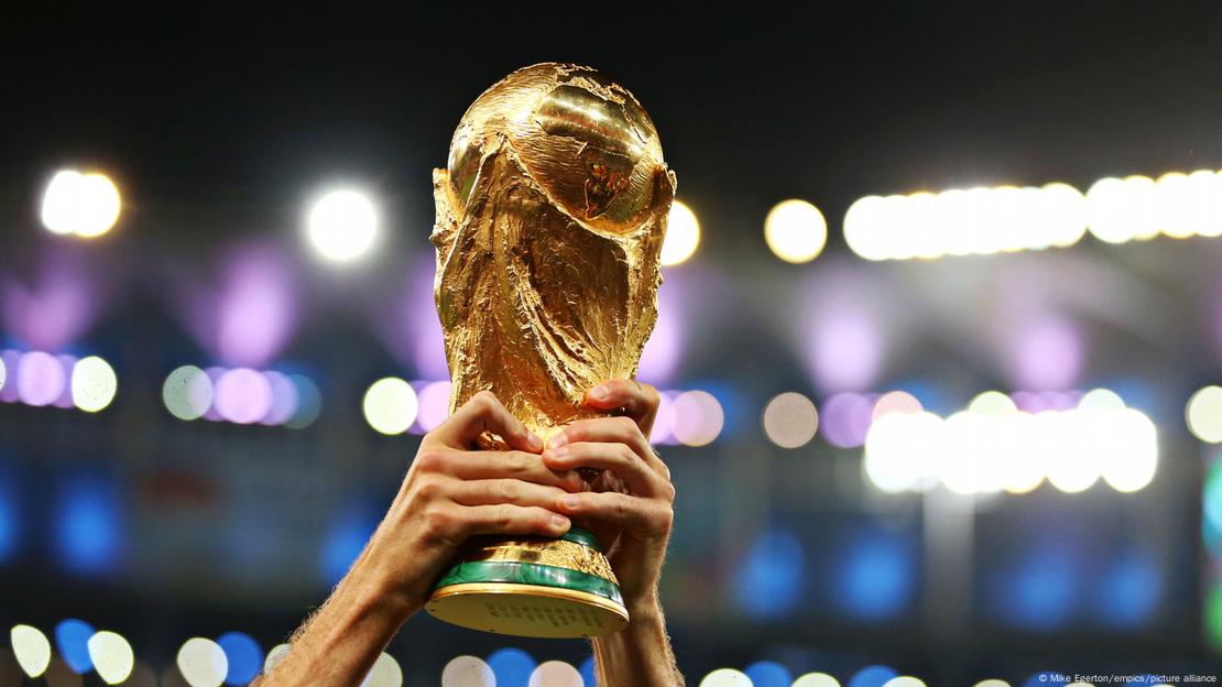 Der WM-Pokal in Katar 2022