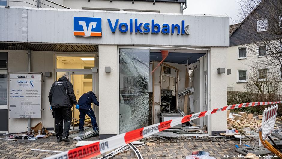 German police nab 42 suspects over ATM explosions – DW – 03/17/2023 - Vimarsana News