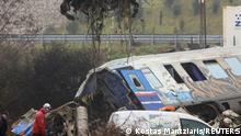 02/03/2023 Rescuers operate at the site of a crash, where two trains collided, near the city of Larissa, Greece, March 2, 2023. REUTERS/Kostas Mantziaris NO RESALES. NO ARCHIVES