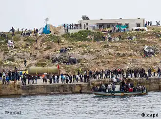 逃往意大利拉姆培杜萨岛的利比亚难民