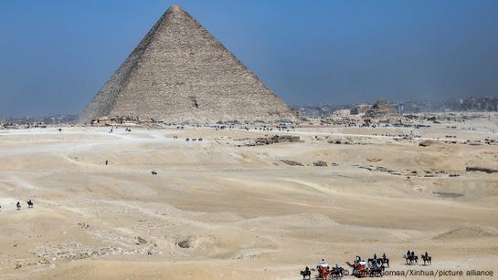 Egypt announces new Great Pyramid discovery – DW – 03/02/2023