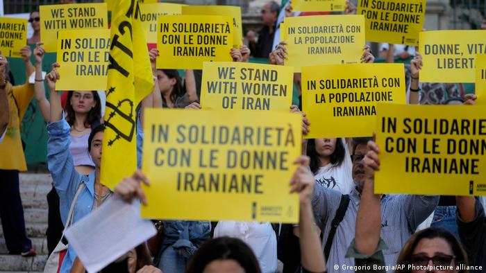 Iran Protest in Rom
