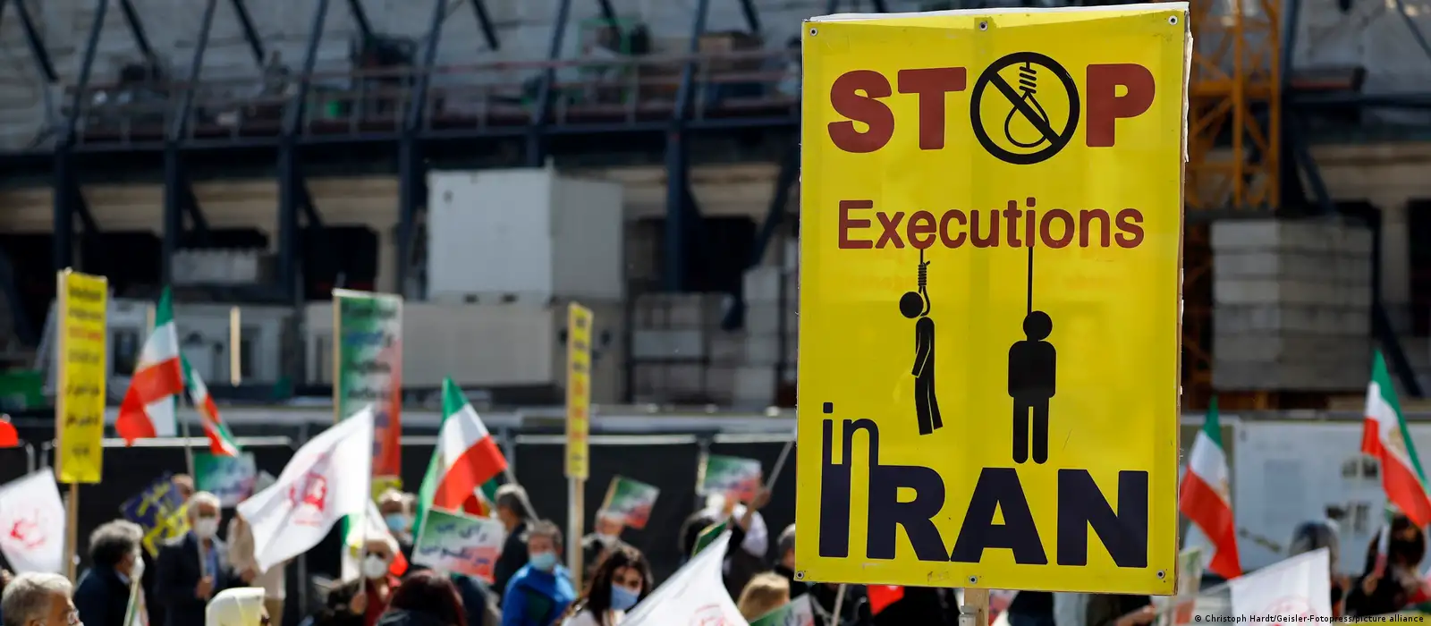 Iran executed 582 people in 2022, rights groups say