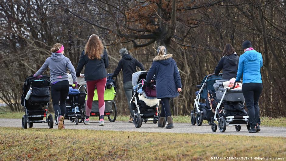Pracujące na pełen etat matki? Większość ma zastrzeżenia