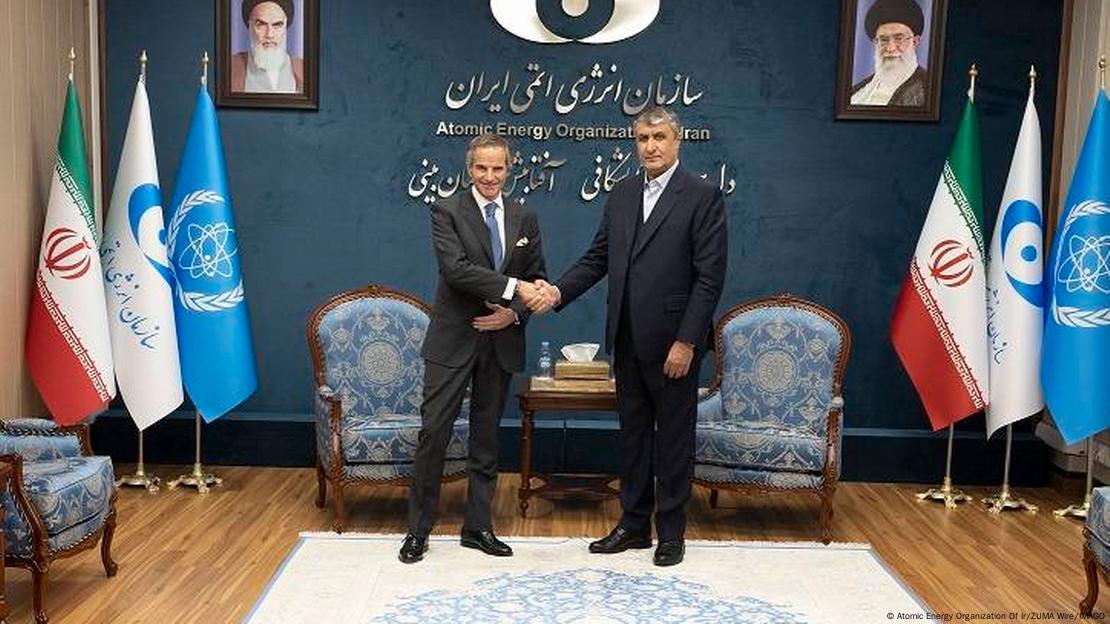 رافائل گروسی و محمد اسلامی، رئیس سازمان انرژی اتمی ایران - دیدار اسفند ماه در تهران