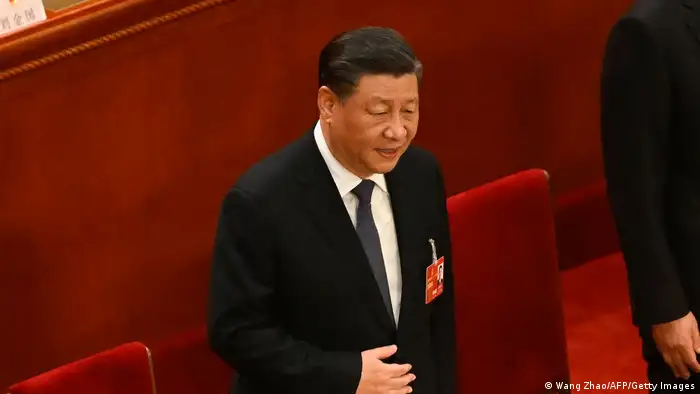 習近平7日於北京人民大會堂參加全國人民代表大會第二次全體會議。