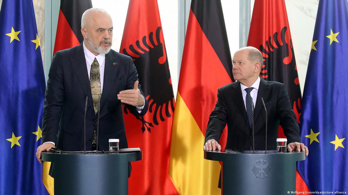 Edi Rama dhe Olaf Scholz me 7 mars 2023 ne Berlin ne konference shtypi 