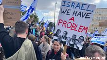 Tens of thousands of Israelis have taken to the streets in recent weeks to protest the judicial reforms, also on February 13 in Jerusalem.
Photo: Tania Krämer/DW am 13.2.2023
