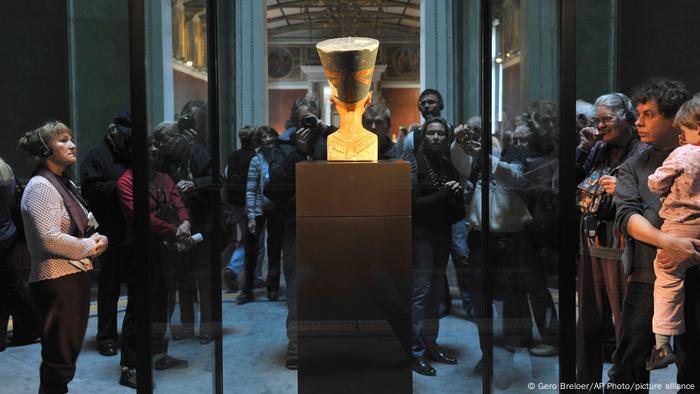 Busto de Nefertiti deve ficar na Alemanha ou no Egito?