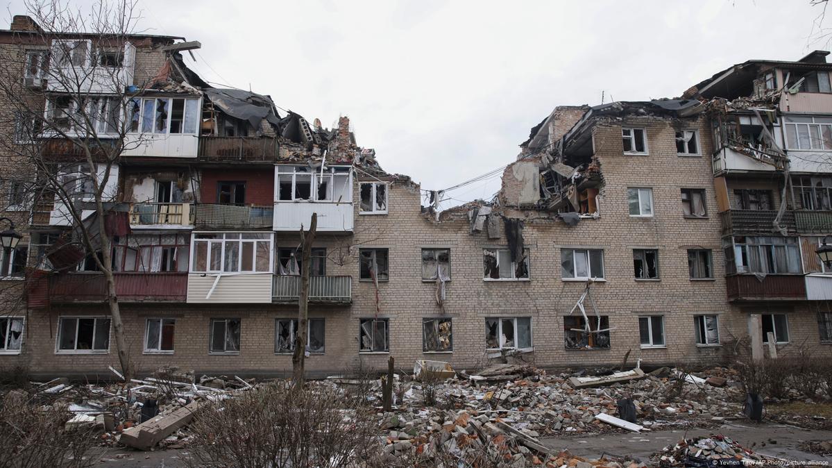 Ukraine Updates: Wagner Captures Most Of Bakhmut's East – DW – 03/11/2023