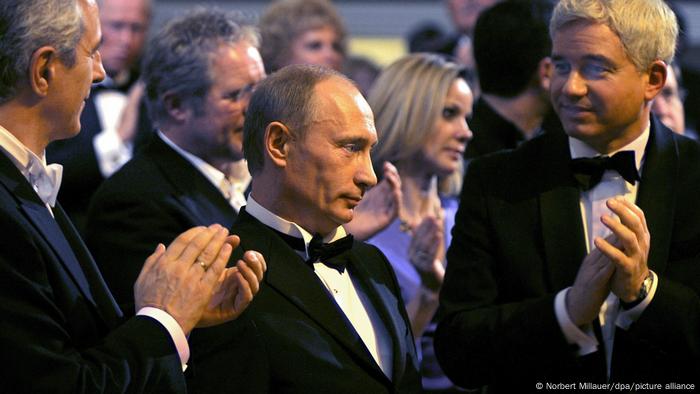 Applaus für Wladimir Putin beim Dresdner Opernball im Jahr 2009