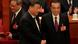 El presidente de China, Xi Jinping, estrecha manos con el nuevo primer ministro. Li Qiang. El presidente de China, Xi Jinping, estrecha manos con el nuevo primer ministro. Li Qiang.