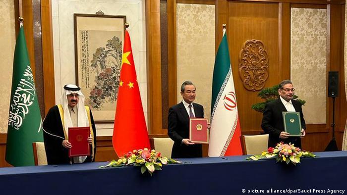اتفاق سعودي إيراني بوساطة صينية لإعادة العلاقات الدبلوماسية بين إيران والسعودية