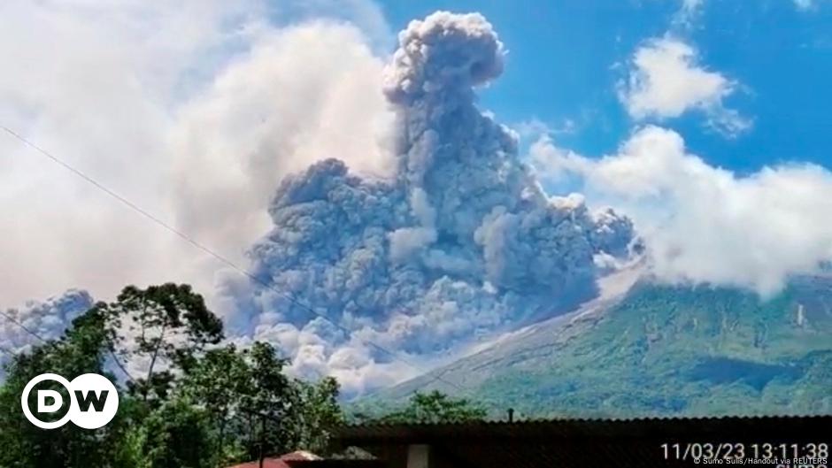 Gunung Merapi Meletus, Waspada – DW – 03/11/2023