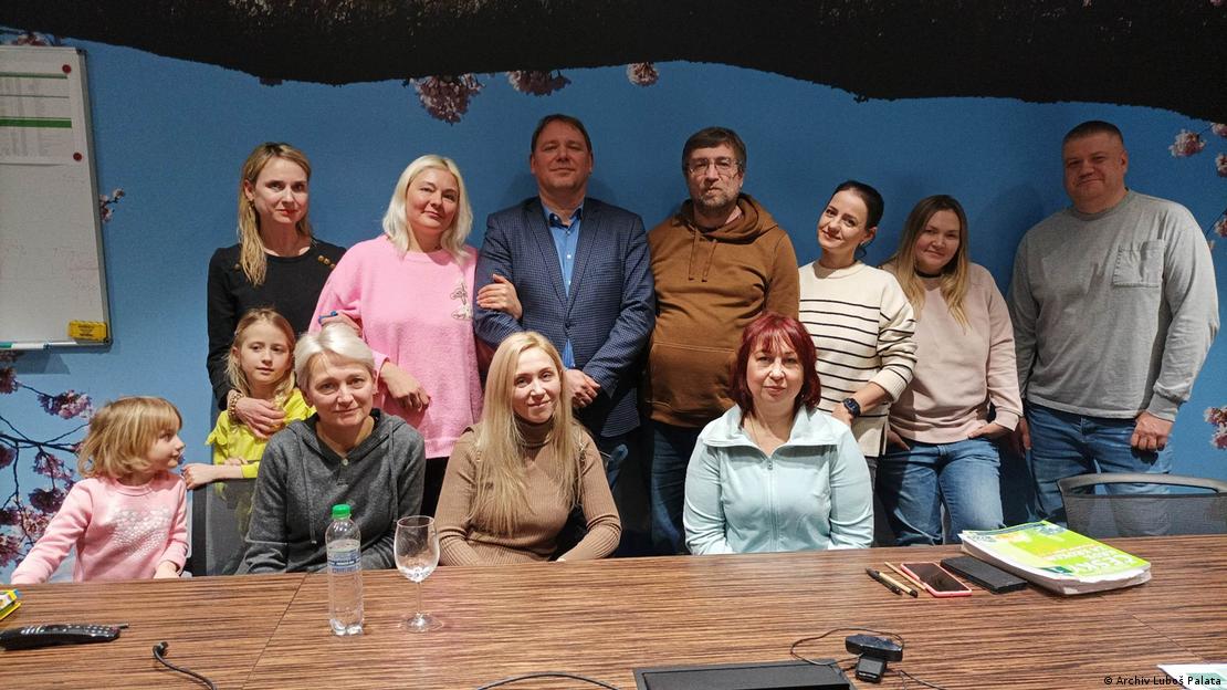 Група украински бежанци, които изучават чешки език