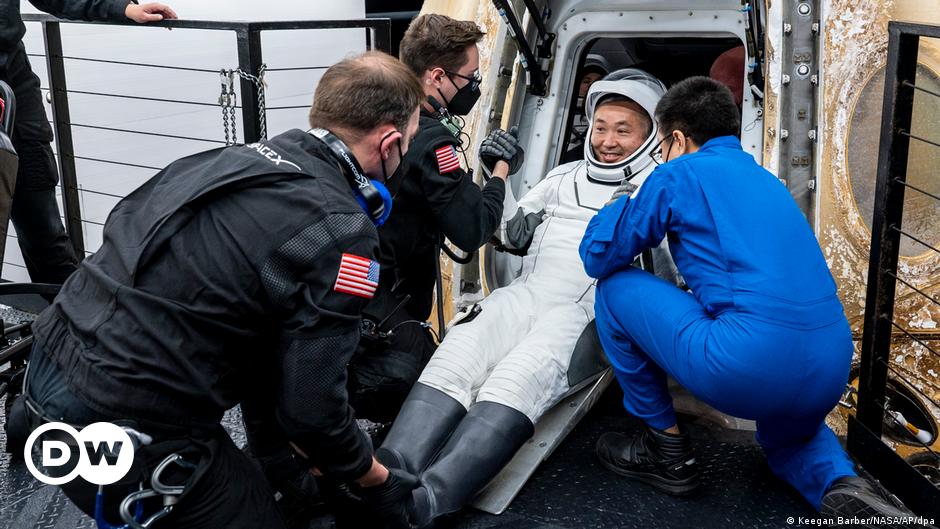 Vier ISS-Astronauten vor Florida gelandet