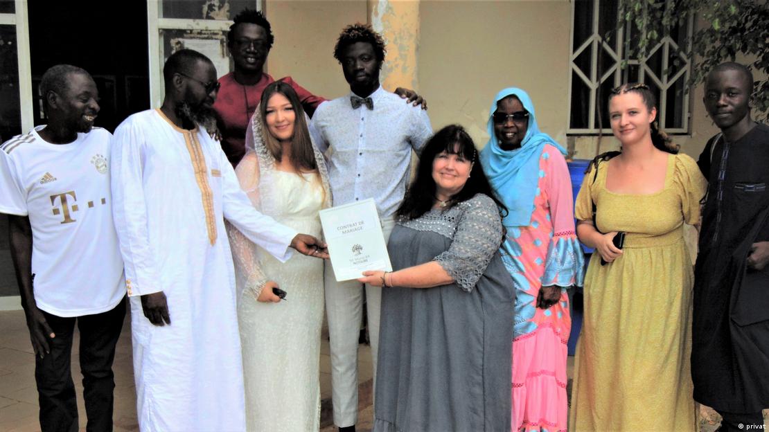 Linda and Moro wedding celebration with family members