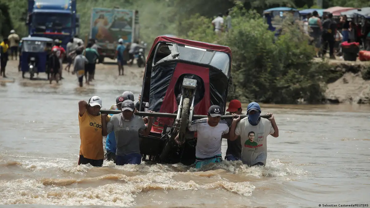 Lluvias en Perú dejan 65 muertos y miles damnificados – DW – 20/03/2023