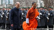 13.03.2023 *** German Chancellor Olaf Scholz welcomes Prime Minister of Bhutan Lotay Tshering during a military honours ceremony at the Chancellery in Berlin, Germany, March 13, 2023. REUTERS/Annegret Hilse