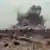 Explosion d'un missile lors de l'attaque par erreur du convoi rebelle par les avions de l'OTAN