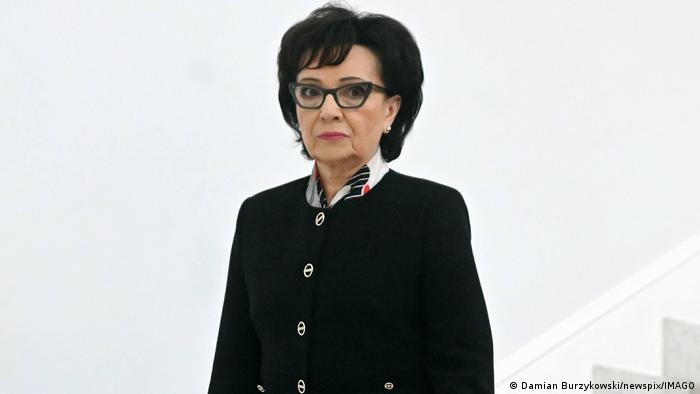 Die polnische Parlamentspräsidentin Elzbieta Wiek in einem dunklen Jackett