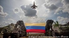 15/04/2015 epa04706451 A Russian made aircraft Sukhoi SU-30 participates in a military exercise held in San Carlos del Meta, Venezuela, 15 April 2015. The Bolivarian Armed Forces of Venezuela (FANB) held the second phase of the military exercise 'Escudo Soberano 2015' (lit. sovereign shield) in the Apure state, bordering with Colombia. EPA/MIGUEL GUTIERREZ ++