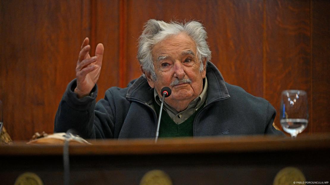 José "Pepe" Mujica habla luego de recibir el Doctorado honoris causa de la Universidad de Río Cuarto, en Córdoba, Argentina, en 2022. José "Pepe" Mujica habla luego de recibir el Doctorado honoris causa de la Universidad de Río Cuarto, en Córdoba, Argentina, en 2022.