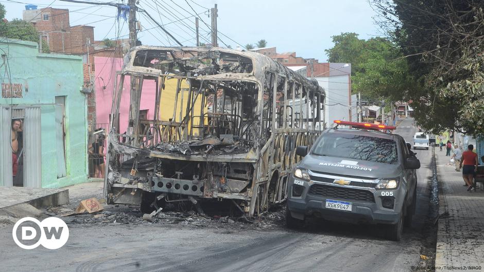 28 Brazilian Cities Rocked by a Wave of Criminal Attacks | DW News | March 16, 2023