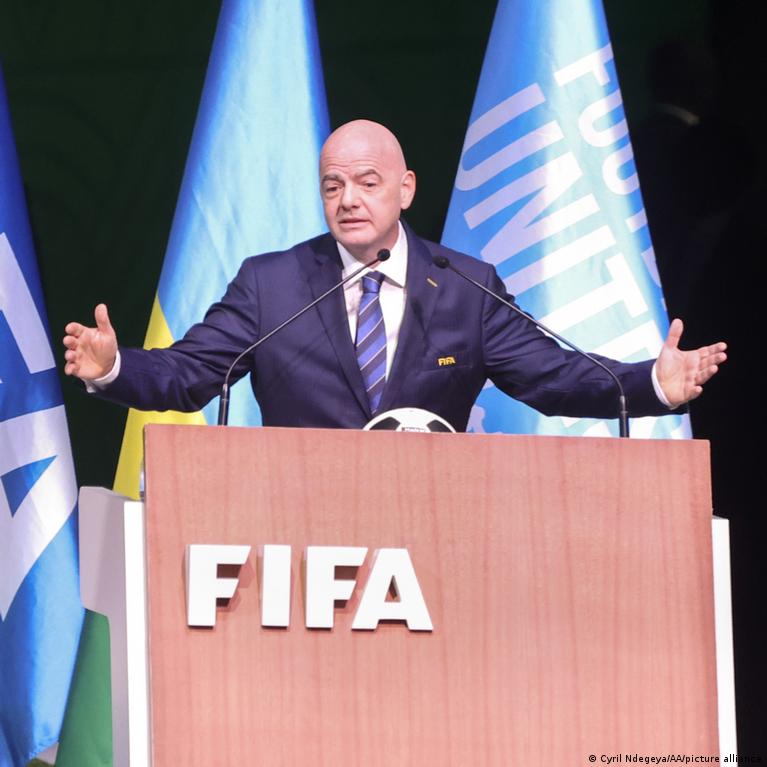 Gianni Infantino re-elected as FIFA boss until 2027 – DW – 03/16/2023
