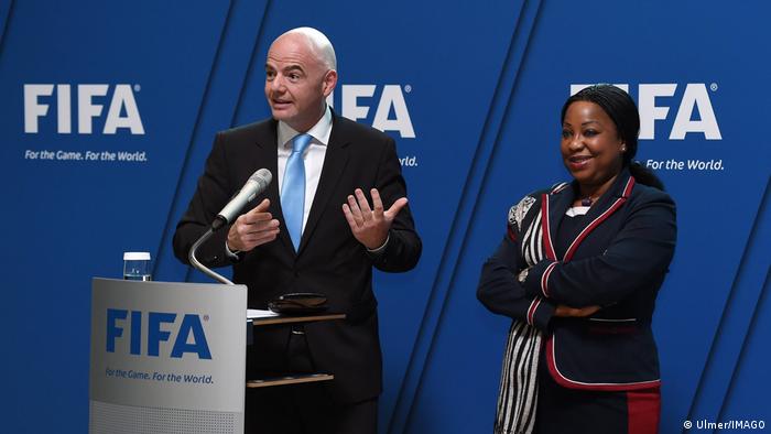 FIFA-Präsident Gianni Infantino und Generalsekretärin Fatma Samoura