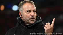 Fußball: Champions League, Bayern München - Paris Saint-Germain, K.o.-Runde, Achtelfinale, Rückspiele, Allianz Arena: Bundestrainer Hansi Flick vor dem Spiel.