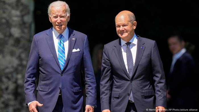 Der US-amerikanische Präsident Joe Biden und Bundeskanzler Olaf Scholz Juni 2022 in Deutschland beim G7-Gipfel