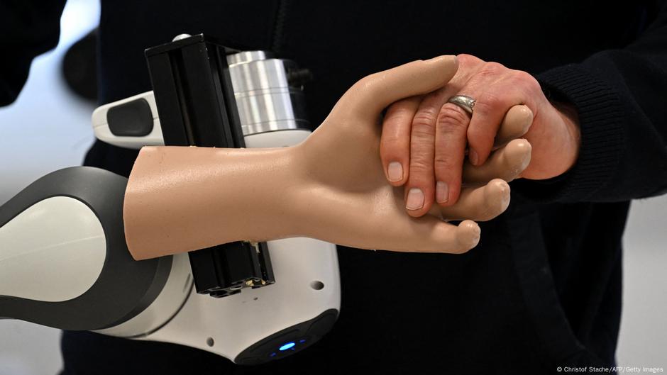 German robot maker takes on chinese rivals