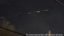 17.3.2023, Sacramento***
This image from video provided by Jaime Hernandez shows streaks of light travelling across the sky over the Sacramento, Calif., area on Friday night, March 17, 2023. “Mainly, we were in shock, but amazed that we got to witness it,” Hernandez said. “None of us had ever seen anything like it.” (Jaime Hernandez via AP)
