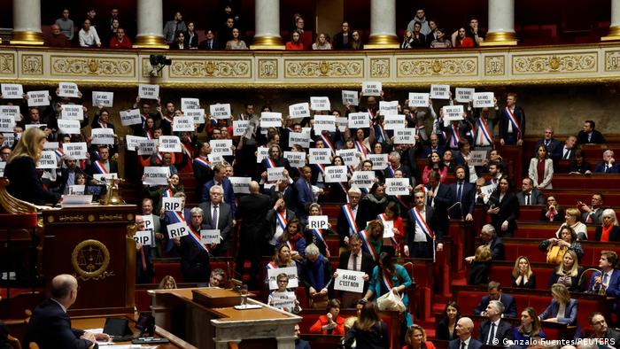Frankreich Misstrauensvotum zur Rentenreform in der Nationalversammlung in Paris