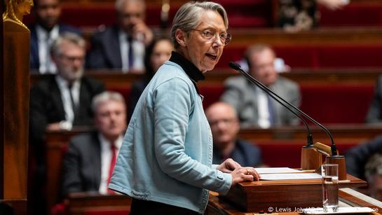 French Prime Minister Elisabeth Borne Resigns – DW – 01/08/2024