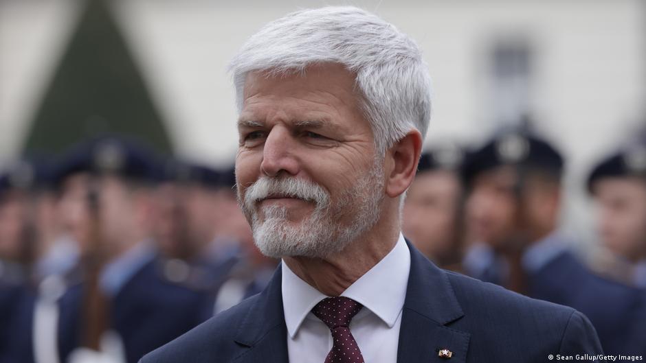 Президент Чехії: НАТО має жорстко відповідати на порушення з боку РФ