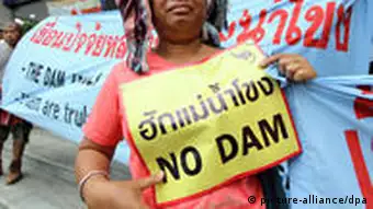 Proteste gegen den geplanten Xayaburi Damm in Laos