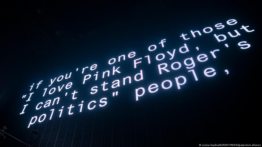 On the screen at a Roger Waters concert in Barcelona the following partial sentence is written in white on a black background: 