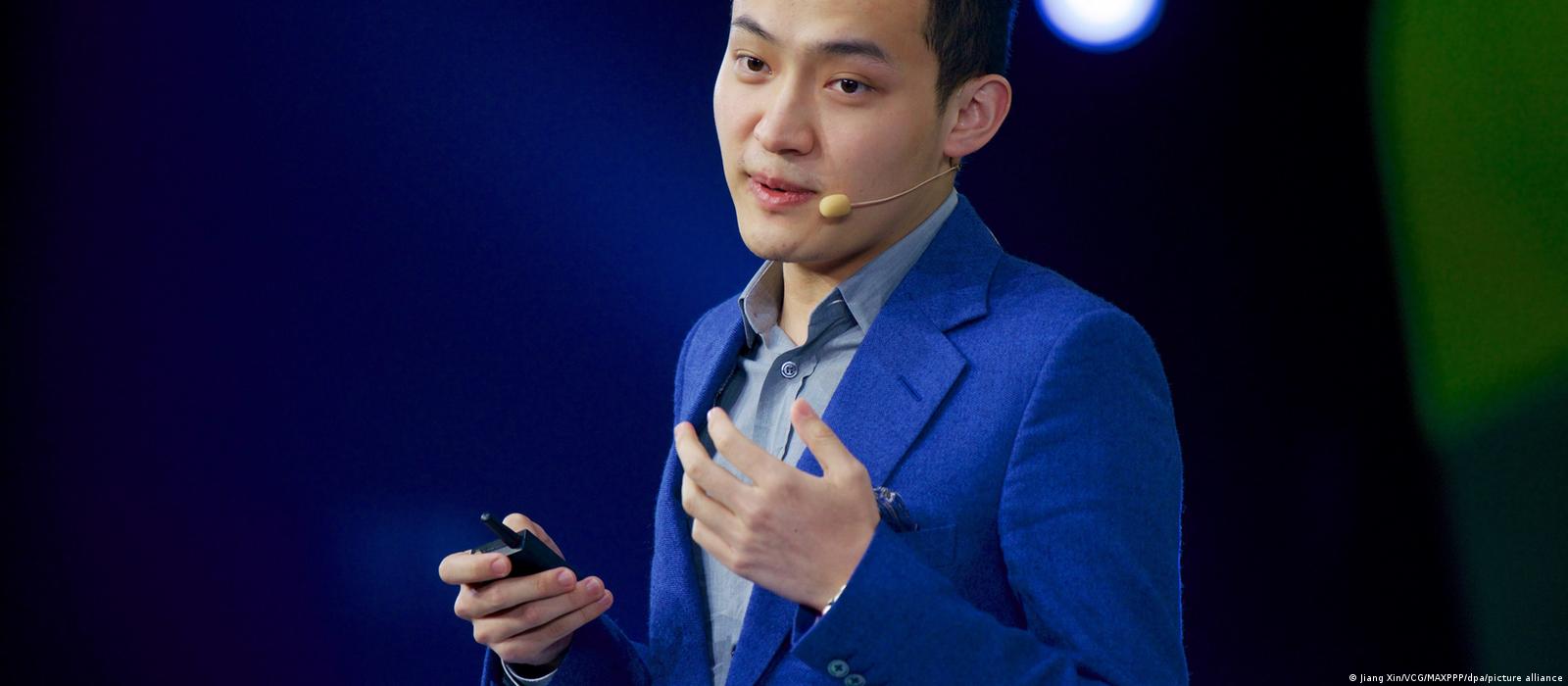 Celebrities Lindsey Lohan, Akon charged over crypto sales