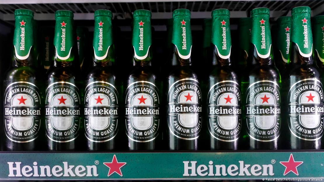 Botellas de cerveza  Heineken en Vietnam